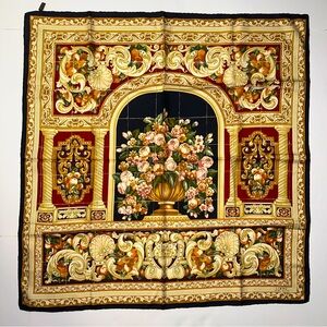 LOEWE Ceramica Sevillana 100% Silk Twill Floral Scarf Vintage 34x34 Inches Italy
